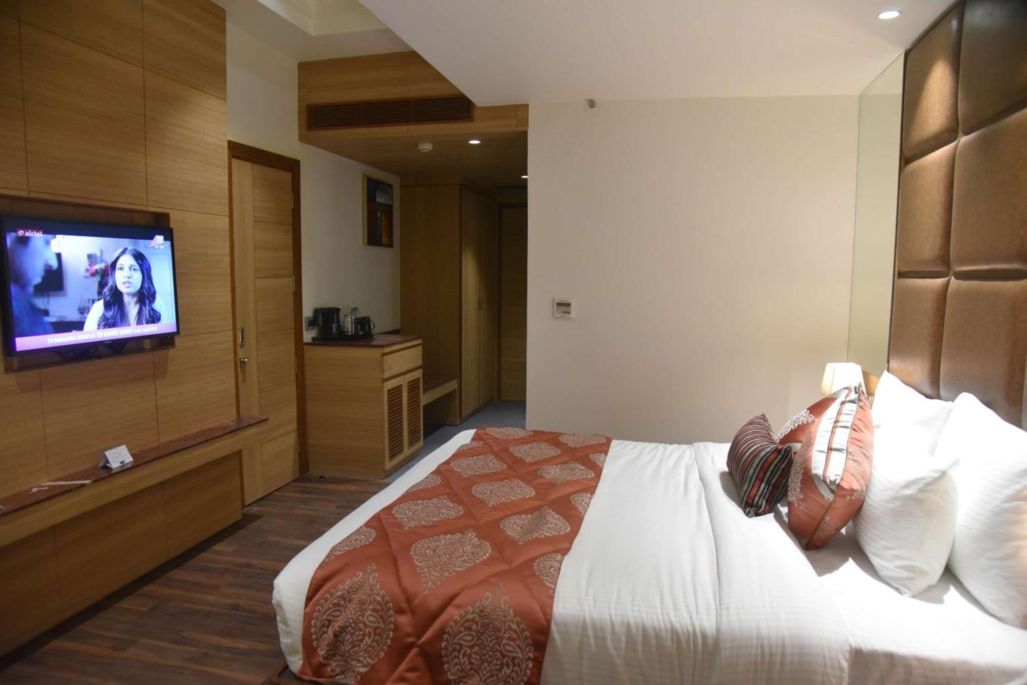 Best Western La Vista Pathānkot Kültér fotó