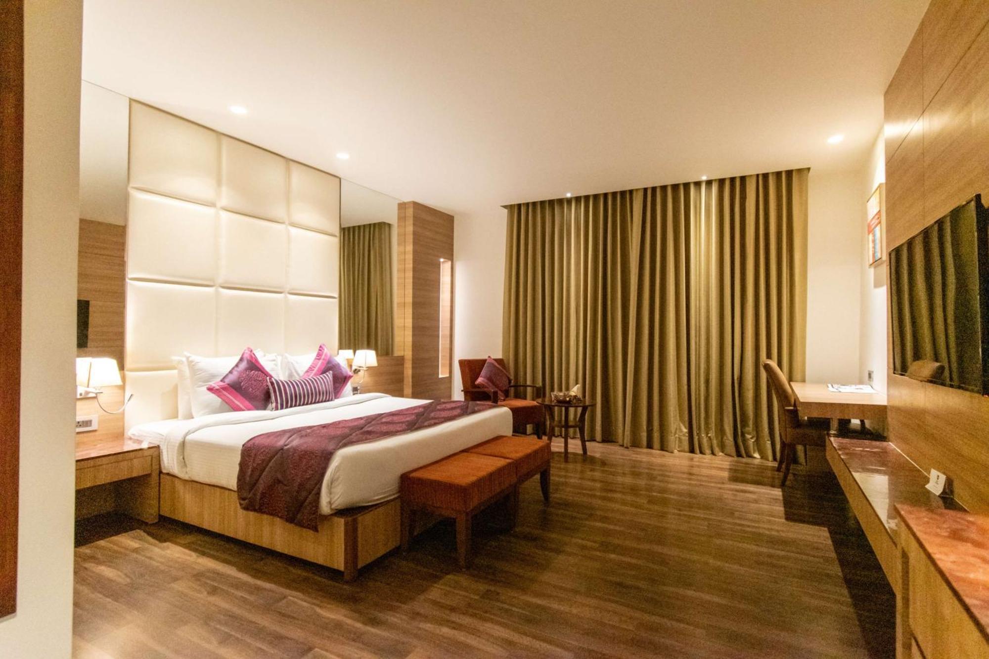 Best Western La Vista Pathānkot Kültér fotó