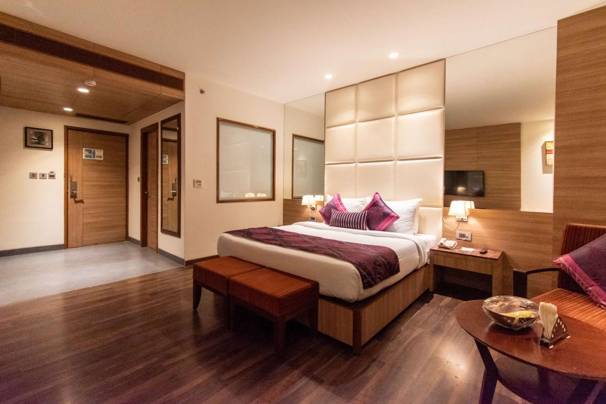 Best Western La Vista Pathānkot Kültér fotó