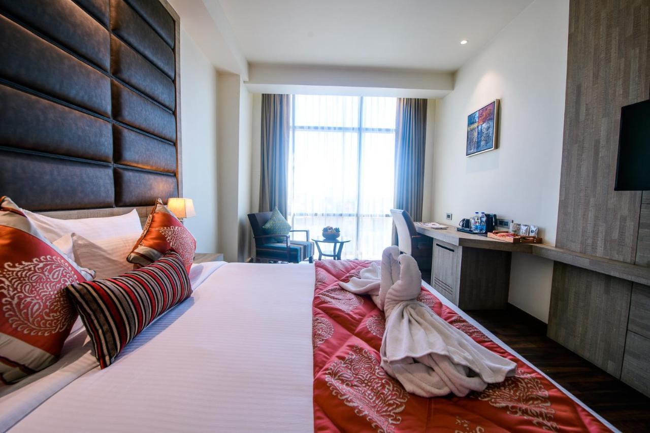 Best Western La Vista Pathānkot Kültér fotó